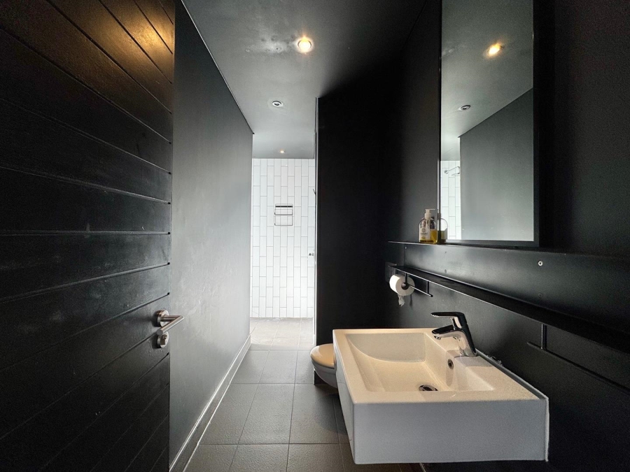 2 Bedroom Property for Sale in Woodstock Western Cape